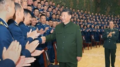 赴湖北视察空降兵部队  习近平：全面加强练兵备战