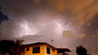 霹3河水位超出正常水平 各县下周雷雨 提高戒备