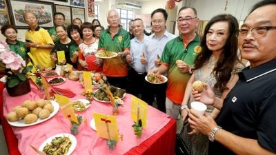 霹會甯100週年鄉親雲集 嘗四會美食午宴憶鄉情