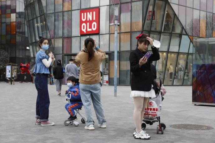 首度表态称“不使用新疆棉” 优衣库面临被中国抵制的风险