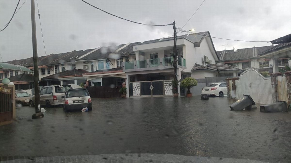 （古城封面主文）连日多时的豪雨，甲多区水灾 3疏散中心安顿220灾黎