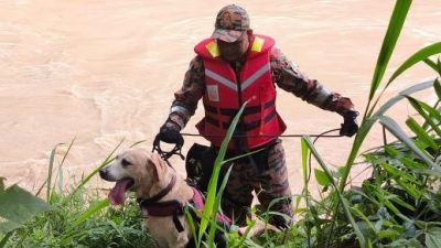 鞋留河畔疑失足坠河   61岁巫裔男失踪