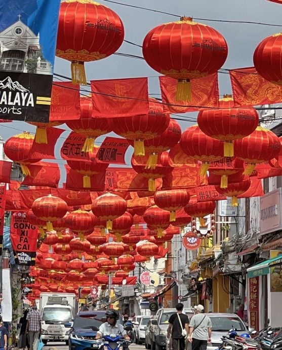 （古城第二版主文）《用眼睛去旅游》：鸡场街文化坊