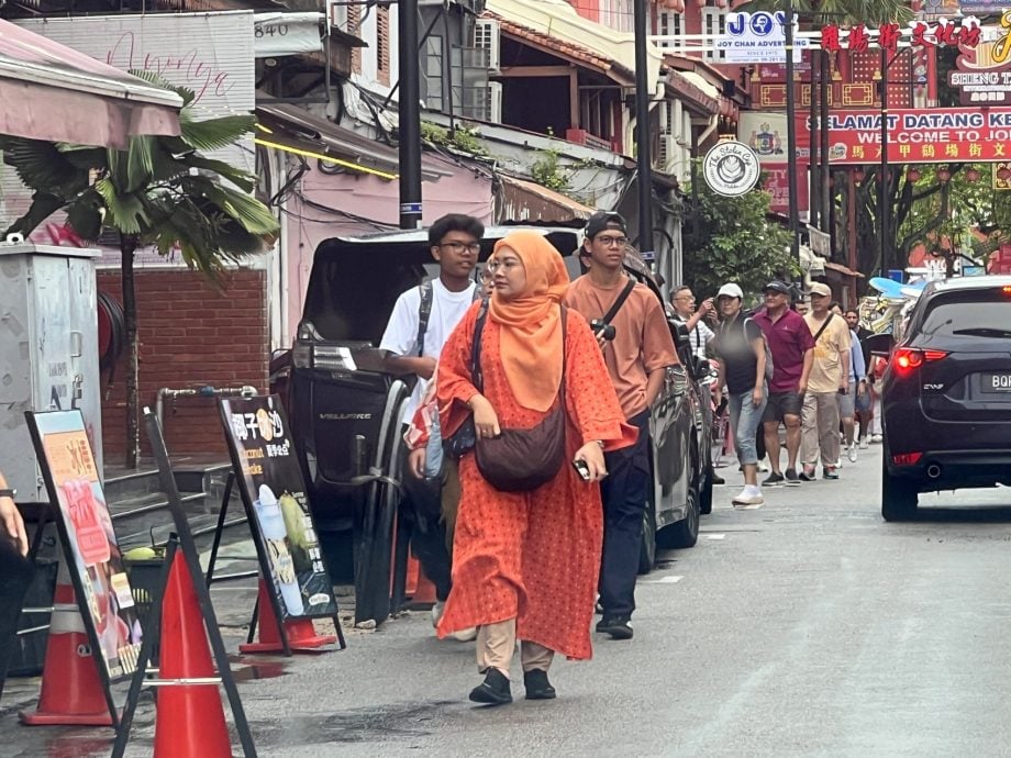 （古城第二版主文）《用眼睛去旅游》：鸡场街文化坊