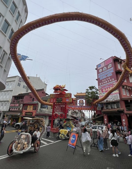 （古城第二版主文）《用眼睛去旅游》：鸡场街文化坊