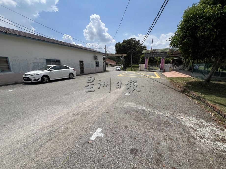 （古城第二版主文）马接美食街22日开张·20档美食飘香