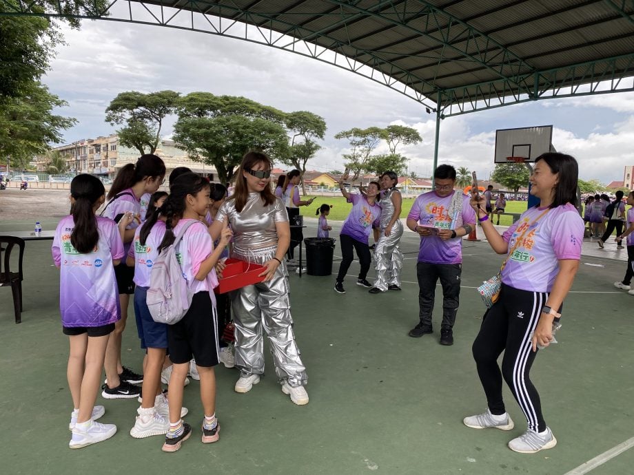 （大都会）巴生港口青年学校1500人参与时光飞梭义走之旅