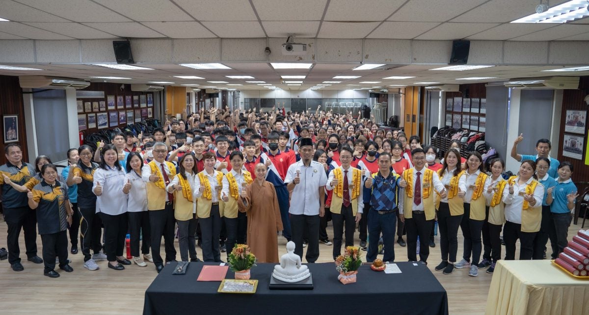 峇县国中考生祈福会  获200师生参与