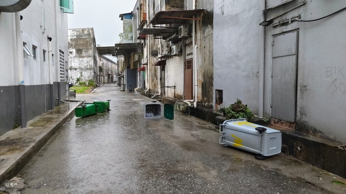 （已签发）柔：狂风暴雨袭马西大街   逾10店屋被吹走屋瓦