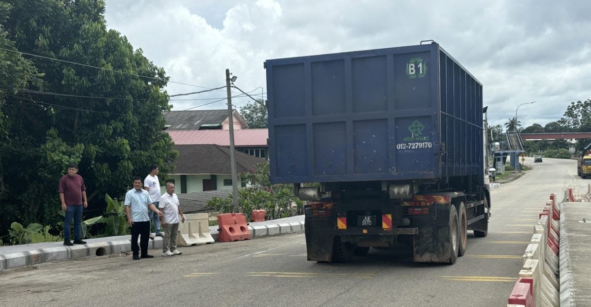 （已签发）柔：行人道与路面差2呎无梯级，设计被指潜藏危险欠妥当