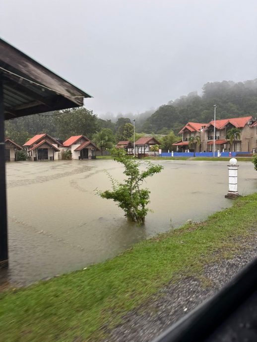 （已签发，先供网）柔：深夜大雨后成灾   兴楼一度假村成泽国