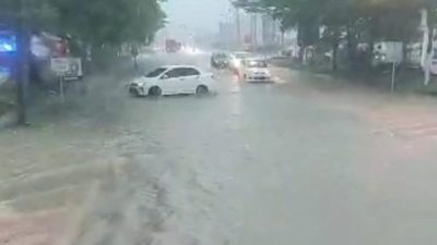 长命雨致河水泛滥   利民济各地遇水劫