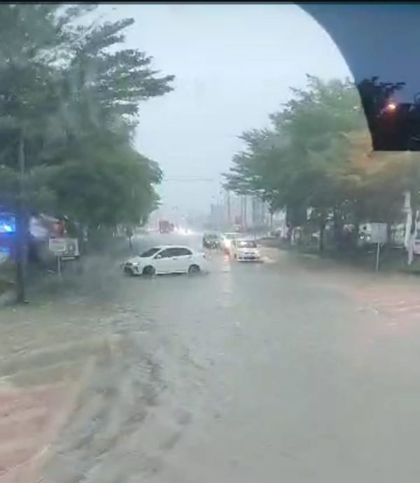 NS淡边／长命雨致河水泛滥 利民济各地遇水劫