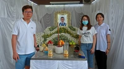 独中毕业生2死3伤车祸| 致电儿子却无回应  张爸心中有不详预感