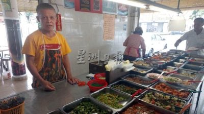 降雨多 土崩 产量减 蔬菜价格暴涨 饮食业者也吃不消