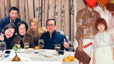 回娘家陪母亲看旧照 郑秀文笑指父女如饼印