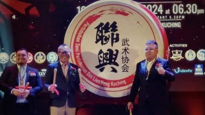 阿都拉：砂地广人稀 . 推动消费文化 成挑战