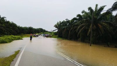 水淹道路 关丹部分道路封锁