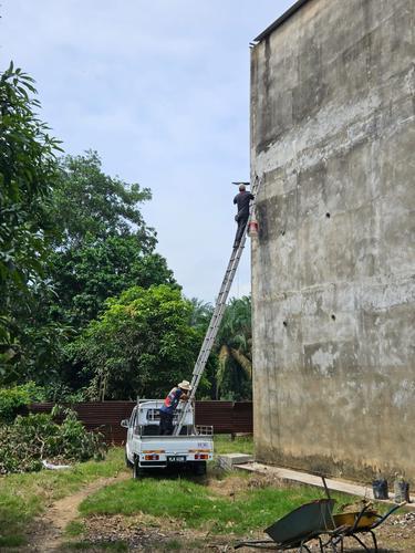 东：短短1周有超过10间燕屋遭窃贼连环爆窃，彭亨州燕窝经营商公会呼吁燕农应当报警，及燕商切勿收购来历不明的毛燕