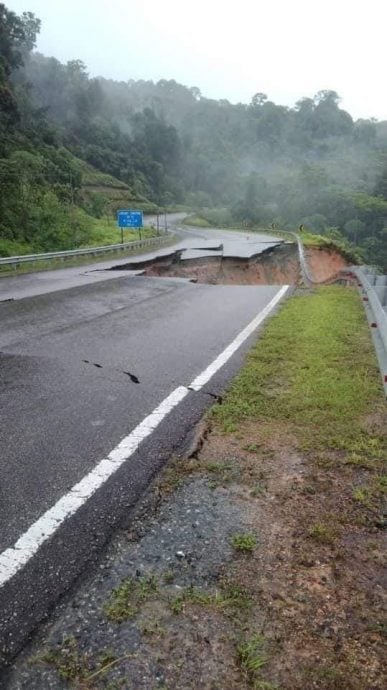 东：肯逸湖路严重崩塌，冥顽司机冒死穿越