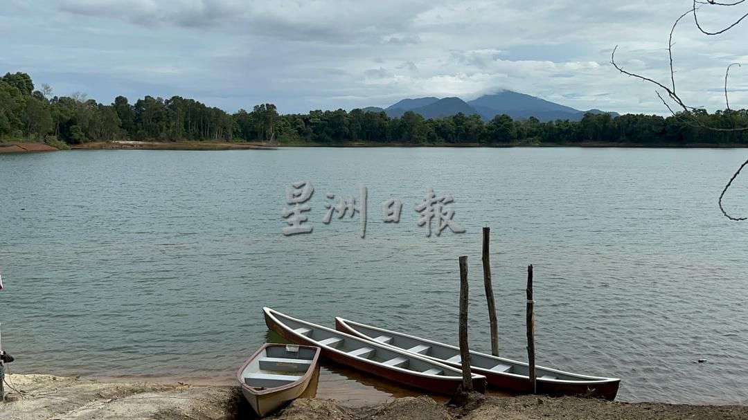 半岛心旅行（马六甲）野新津津蓝湖