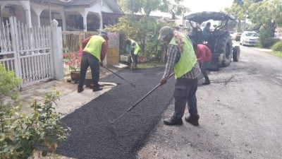 焕然一新好过年   巴生卫星市9道路 重铺