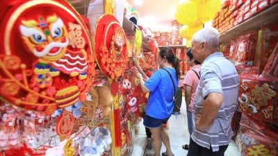 茨厂街圣诞春节同框，趣景！| 蛇年饰品 走可爱风 