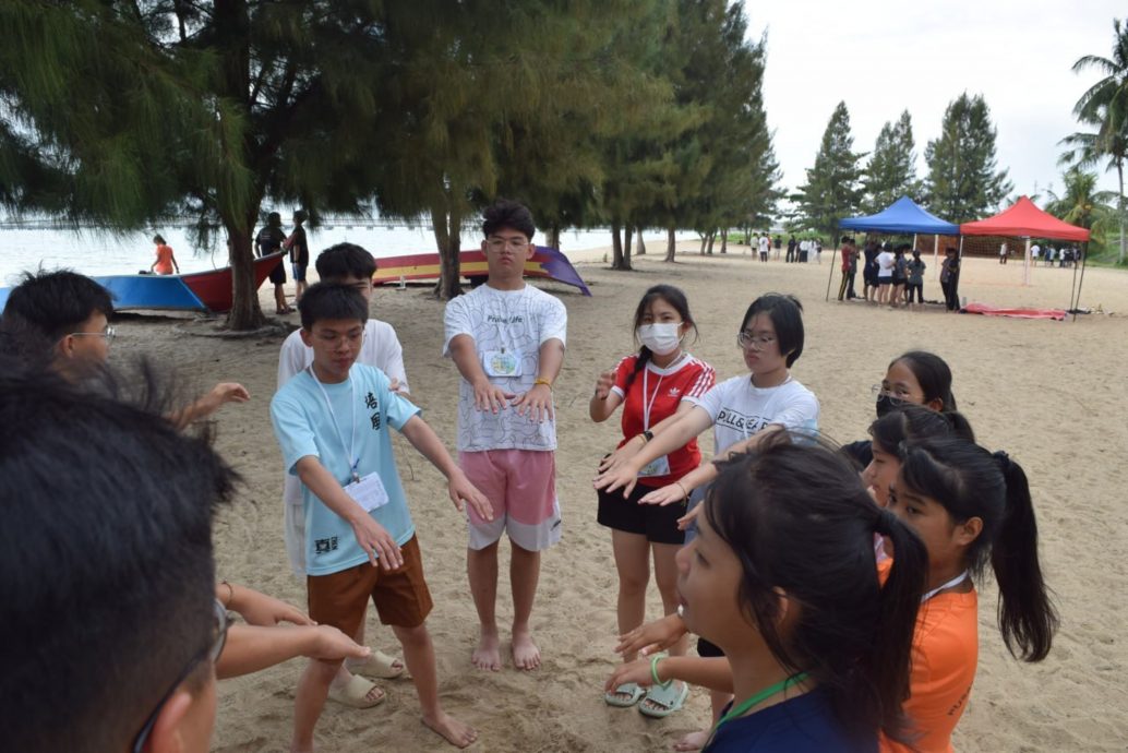 学海学记：（先下）雅中佛学会再办乐静思康乐营