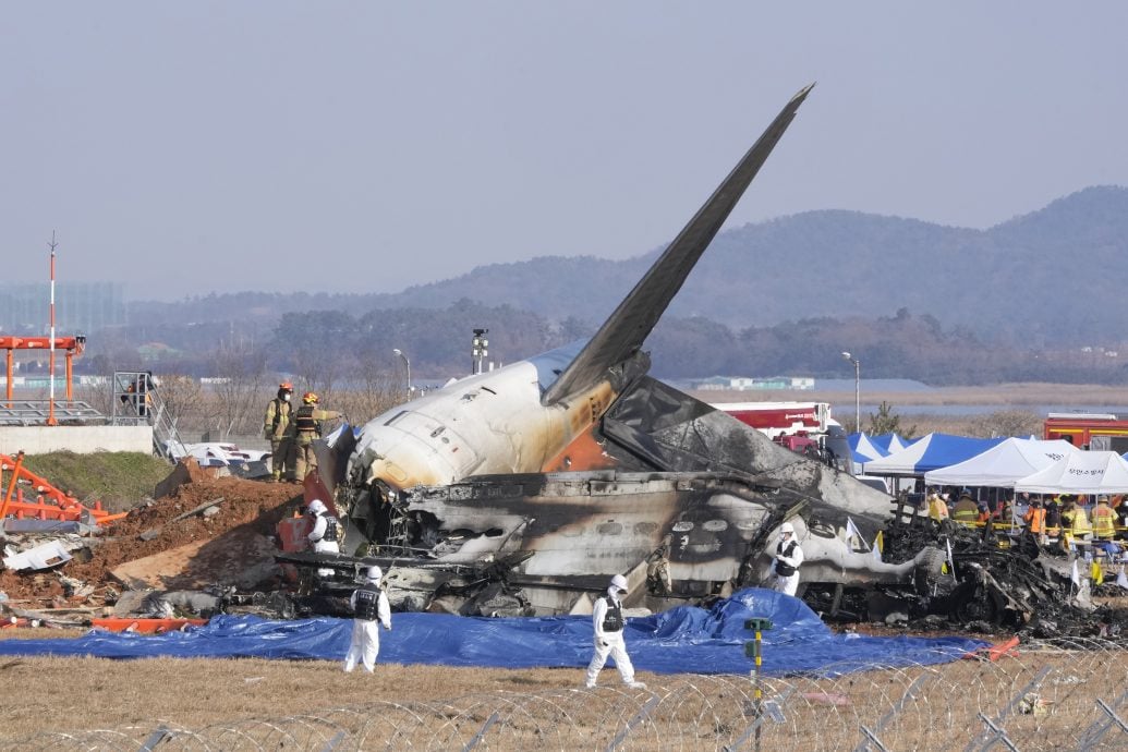 州航空黑箱找到了 塔台警告注意鸟击 机师喊“Mayday”1分钟后坠毁爆炸