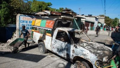 帮派首领疑儿被下咒报复  海地近200平民被暴力杀害  　