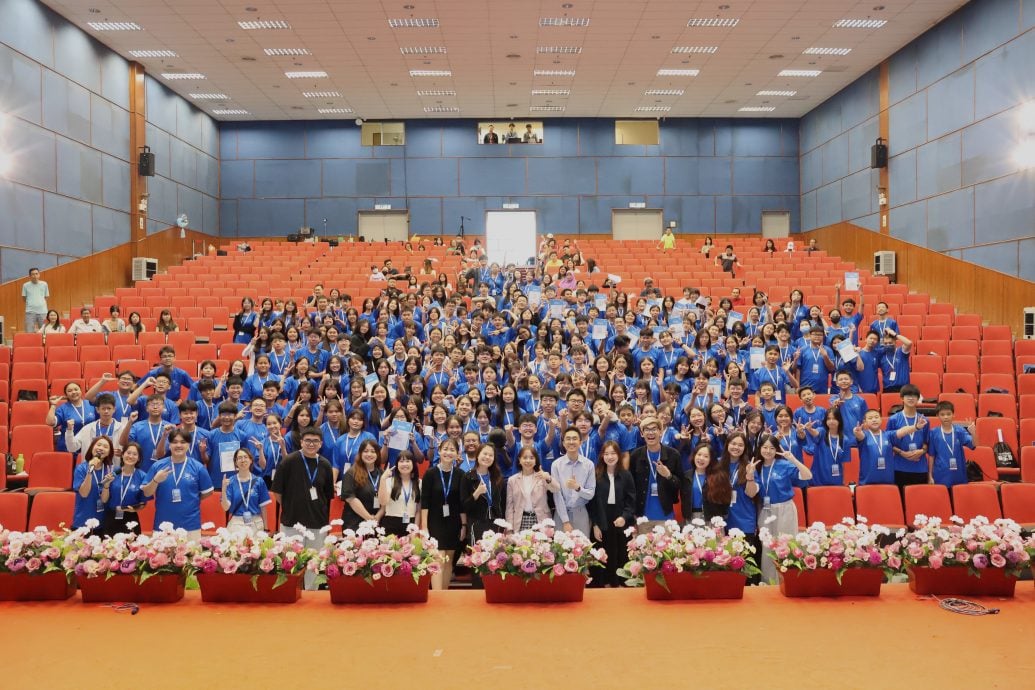 新纪元大学学院将开设音乐系 《起飞》全国中学生音乐营圆满落幕