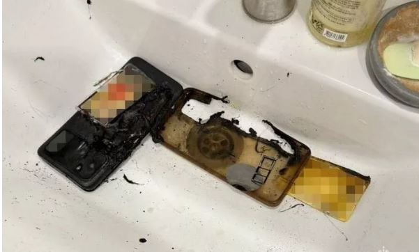 爸爸哄睡觉“手机突爆炸起火” 致9月大男婴灼伤脚  