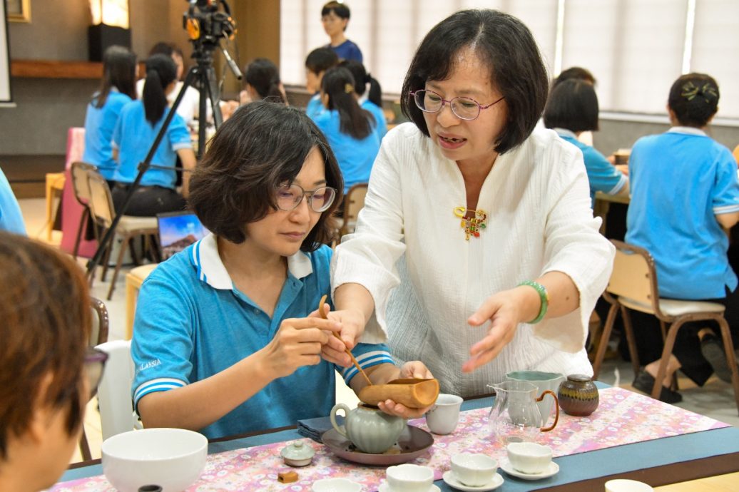 版头之一 *已签发* 柔：新马寺种子茶人培训　传承茶文化