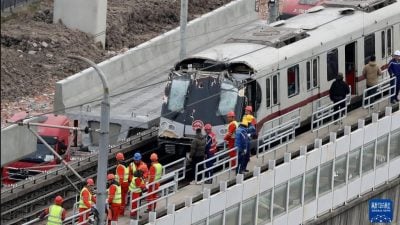 上海速度！吊臂击中地铁轨道 地铁11号线13小时恢复通车