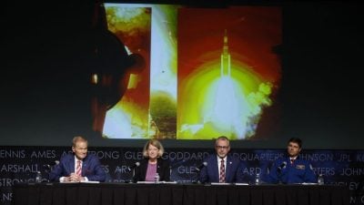 特朗普上任在即 NASA：阿提米丝登月计划再延期