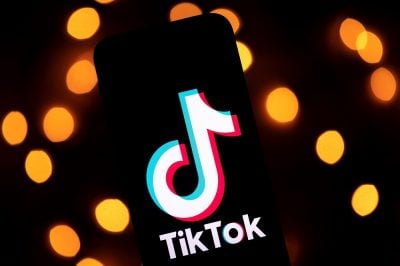 美议员吁苹果谷歌准备好 APP商店1月19移除TikTok