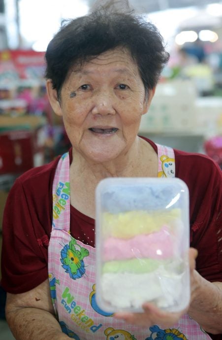 迎接冬至巴刹好热闹 汤圆应节食品热销