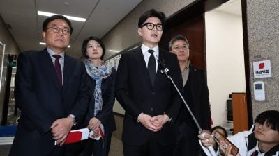 韩国总理与执政党党首进行紧急会谈