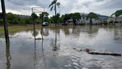 LRT3施工后水灾不断  居民：提升总沟治水防洪