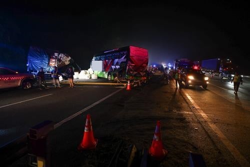 （全国版）南北大道死亡车祸夺7命，罗里脱落的车轮是肇因