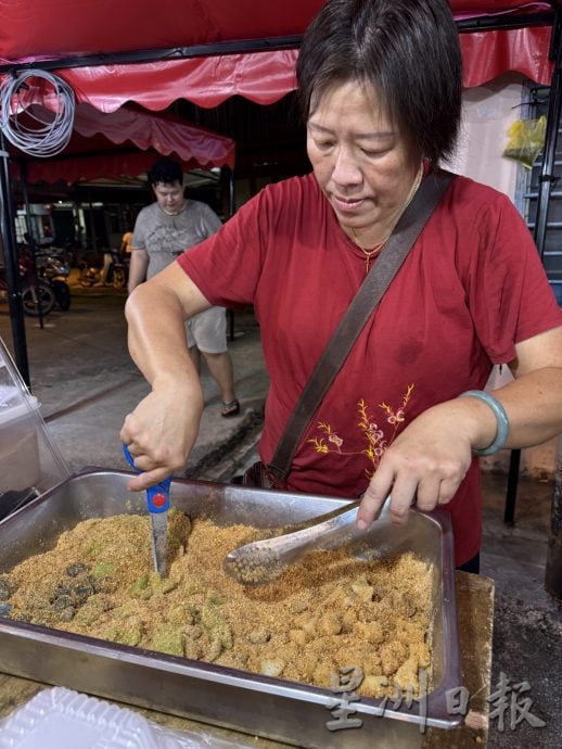 （古城封底主文）《用眼睛去旅游》：马接美食街