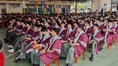 公中112毕业生唱骊歌 赖水和盼紧记校训口号