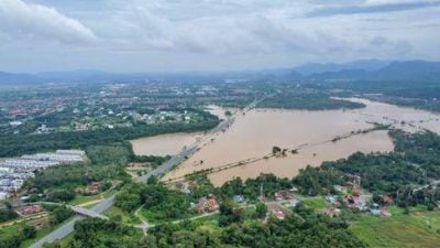 吉打大臣公布大水灾导因  超常雨量灌至水坝暴满溢出