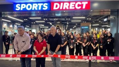 入驻星城购物广旧翼3楼．Sports Direct新张