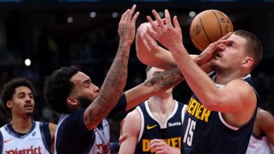 NBA|约科奇难救金块  术士终止16连败