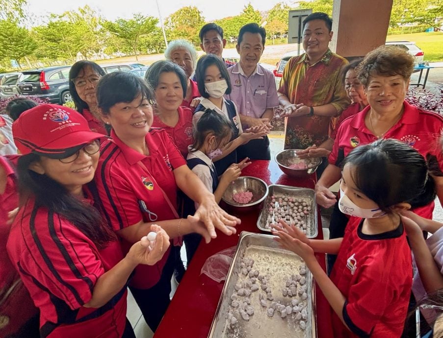 NS芙蓉／谢琪清：教育部发放开学助学金新指南，家长可选择网上转账为孩子领取