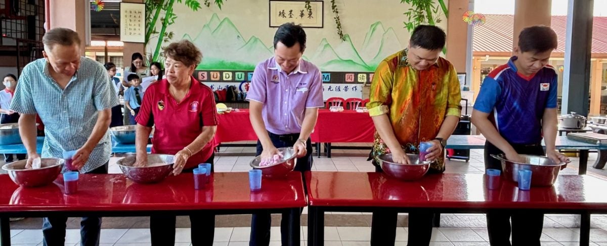 NS芙蓉／谢琪清：教育部发放开学助学金新指南，家长可选择网上转账为孩子领取