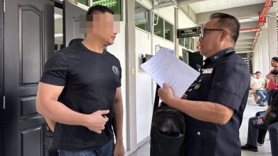 男子扣押期届满．获警方担保释放