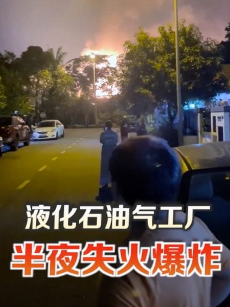 巴生液化石油气工厂深夜大火 居民忧受爆炸波及