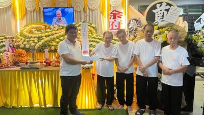 余昌发昆仲丁父忧  撙节1.3万捐社团学校